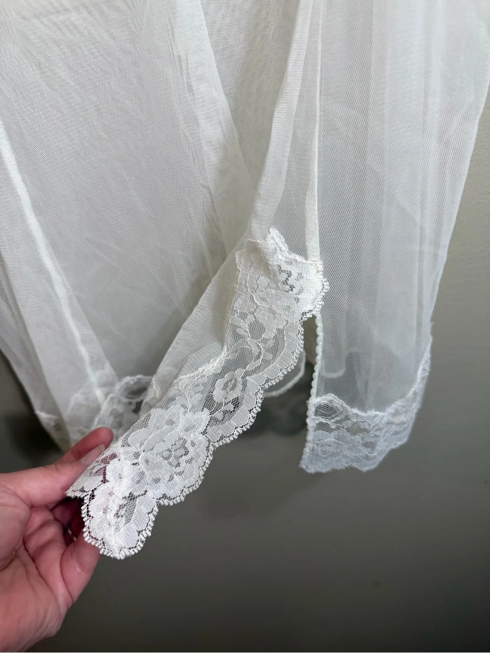 Victoria's Secret White Sheer Lace Babydoll Chemise L